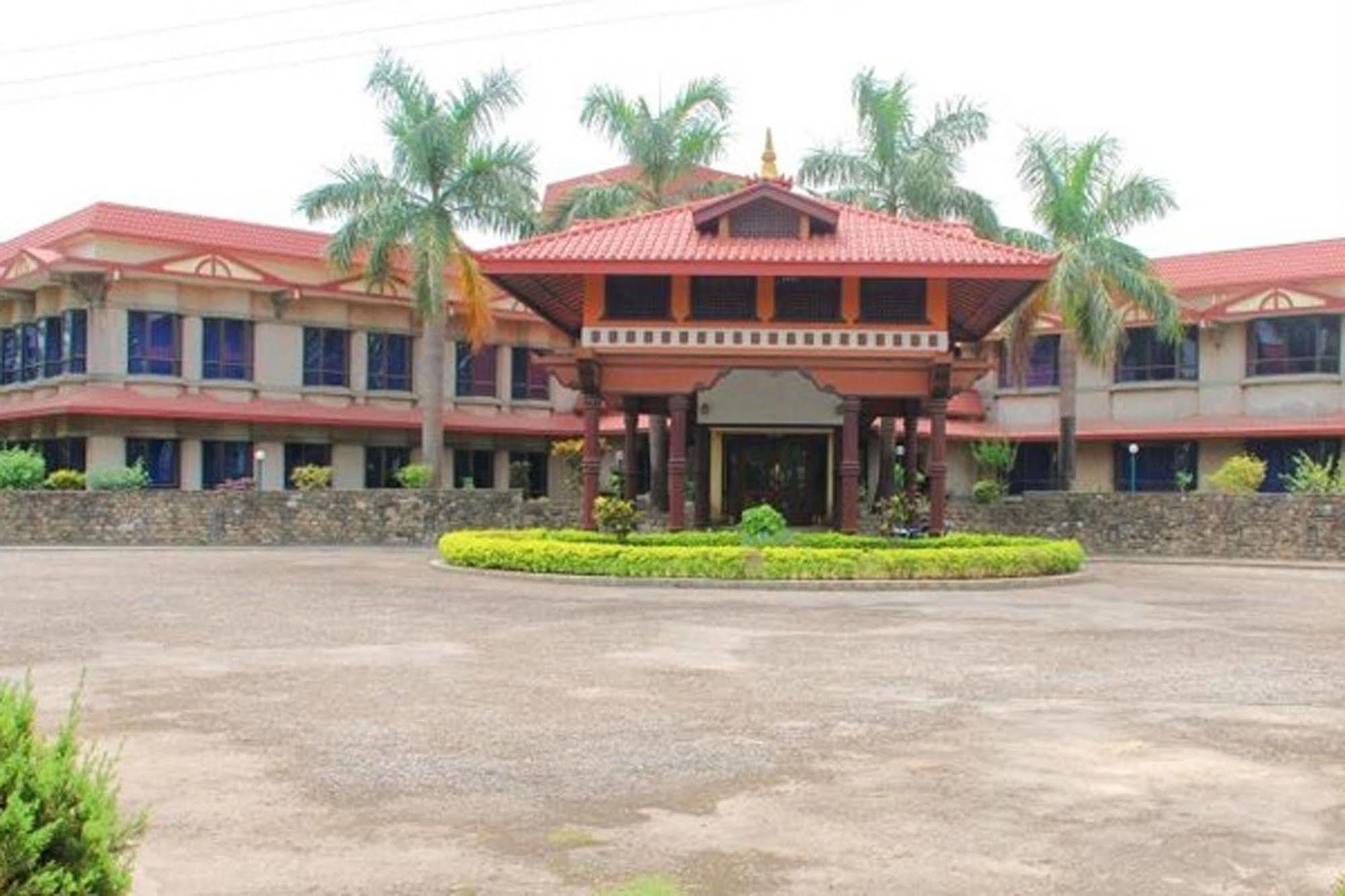 Hotel Lumbini Garden New Crystal Exterior photo